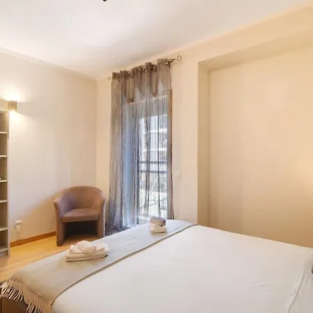 Holidayspt - Rooftop Pool Marina View - Myoasis I - 2 Bedrooms